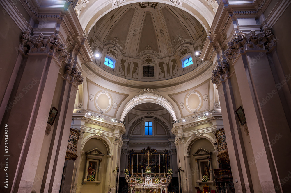 Fototapeta premium Castel di Sangro. The Basilica of Santa Maria Assunta