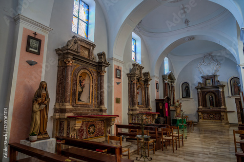 Photography Pesche, Molise. Church of San Michele Arcangelo