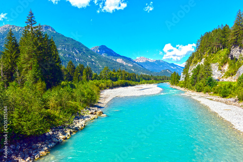 Die Lech bei Elmen im Bezirk Reutte in Tirol (Österreich) photo