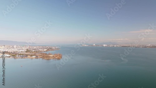 冬の琵琶湖　南湖　琵琶湖大橋　ドローン空撮