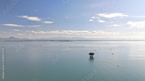 冬の琵琶湖　南湖　琵琶湖大橋　ドローン空撮
