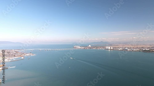 冬の琵琶湖　南湖　琵琶湖大橋　ドローン空撮