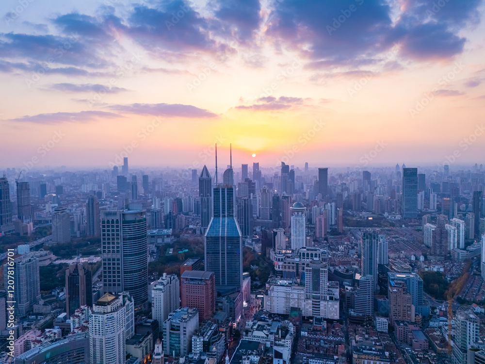 Obraz premium Aerial View of Shanghai skyline at sunset