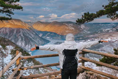 Obraz na płótnie Woman Looking Sunrise on Banjska Stena Viewpoint w salonie