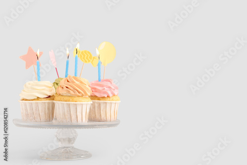 Sweet Birthday cupcakes wit...