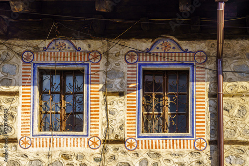 Obraz na płótnie Wall with typical window, in Bansko, w salonie
