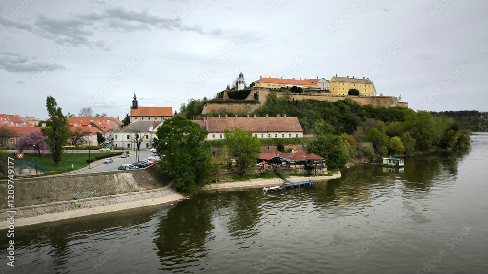 Obraz premium Petrovaradin Fortress by the Danube river in spring