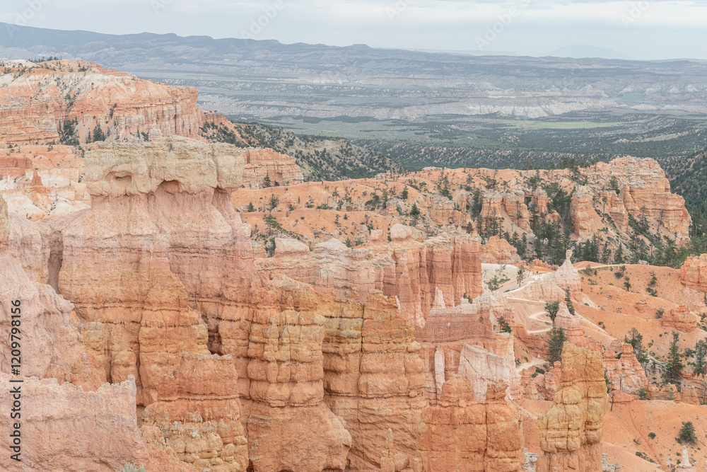 Bryce Canyon from the Windows Trail, Utah, USA Bryce Canyon from the Windows Trail, Utah, USA