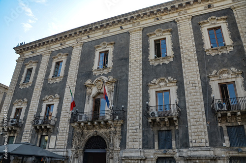 Fototapeta Naklejka Na Ścianę i Meble -  Historic buildings on Via Etnea, one of the most beautiful streets in Catania