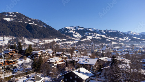Obraz na płótnie View of the town of Kitzbühel at Wilder Kaiser in Austria Tyrol European Alps w salonie