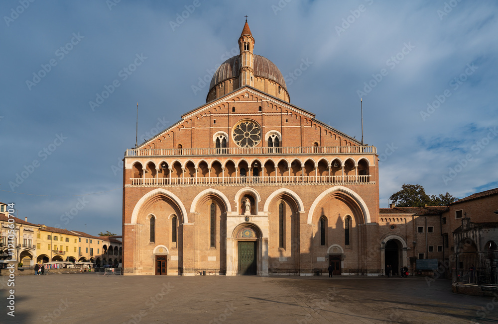 Basilica of Saint Anthony of Padua (Basilica di Sant'Antonio di Padova), medieval church in Padua, Italy Basilica of Saint Anthony of Padua (Basilica di Sant'Antonio di Padova), medieval church in Padua, Italy