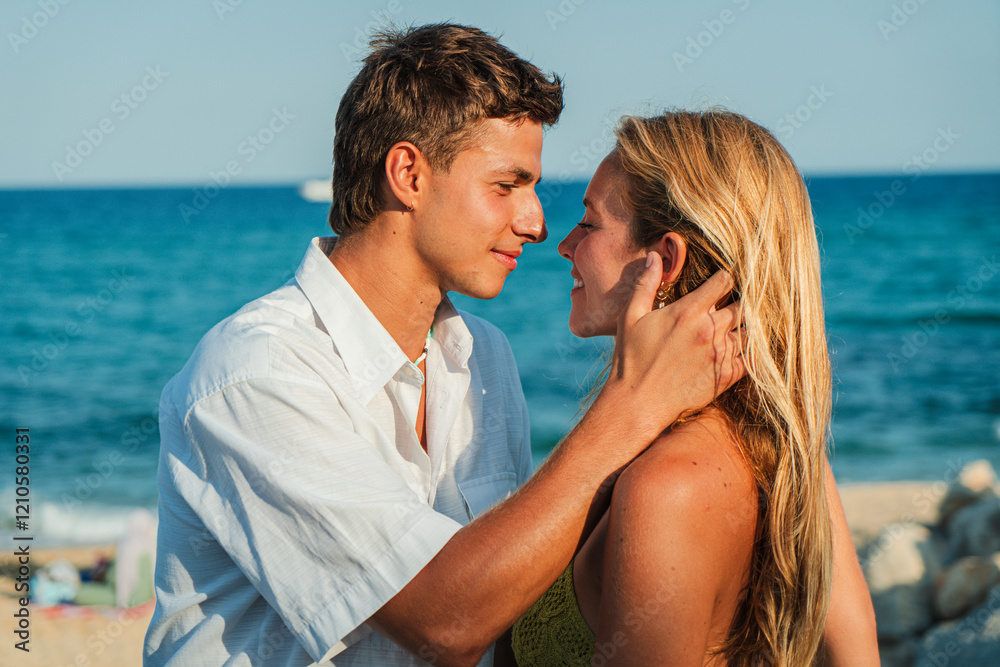 Obraz premium Romantic Embrace Between a Happy Couple at the Beach, Surrounded by the Beauty of Nature, Capturing an Intimate Moment of Love and Connection, Celebrating Relationships and Joyful Togetherness