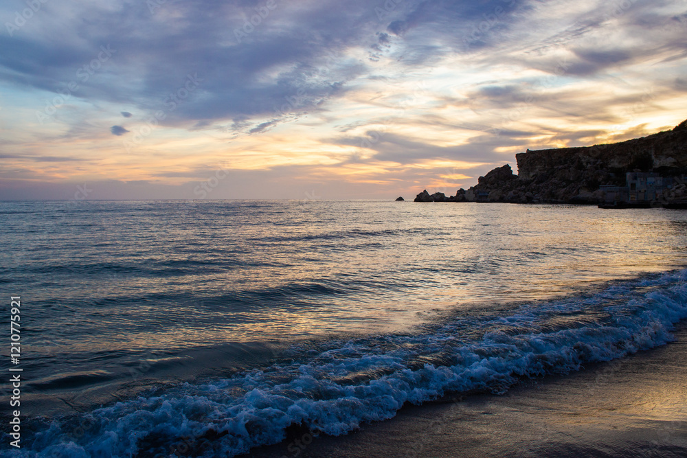 Obraz premium beautiful landscape of a sandy beach on the sea