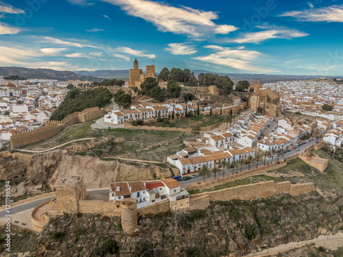 Fotografía Aerial view of Antequera, mediaval Spanish town with huge castle and city walls