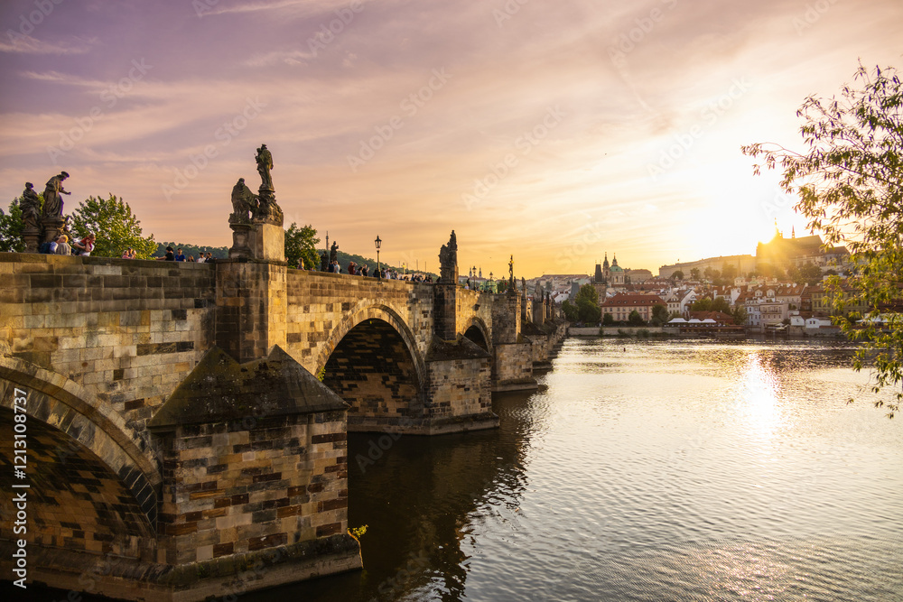 Fototapeta premium Sonnenuntergang Prag