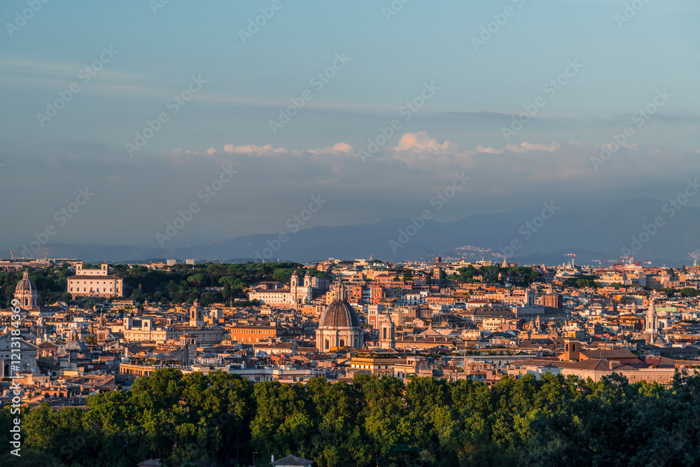 Obraz premium View of Roma from hill in late summer