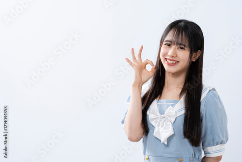 セーラー服を着た女性