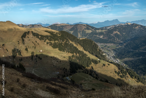 Paysage du Chablais à l' automne  , depuis le Mont de Grange ,vue sur Chatel et les sommets de Suisse. Haute-Savoie , Alpes , France photo