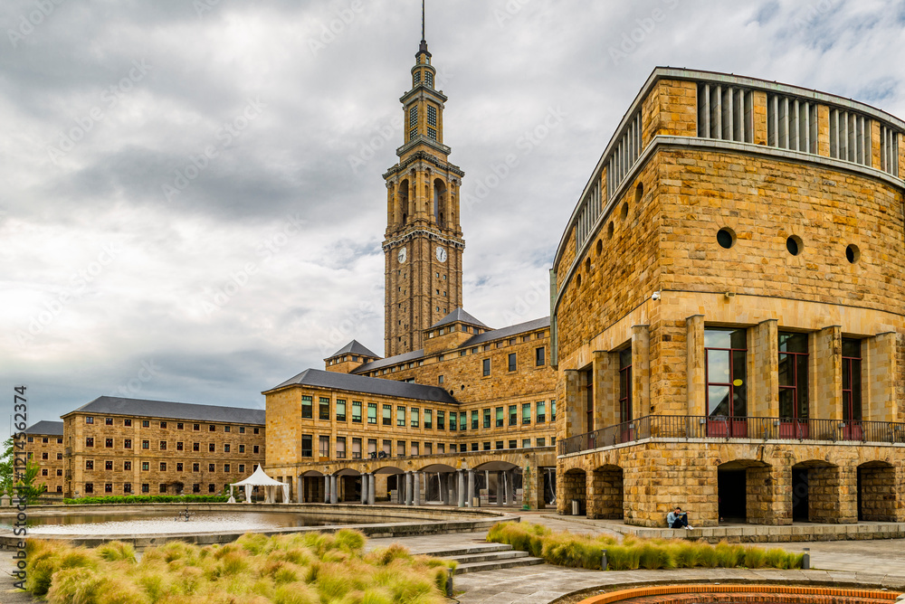 Fototapeta premium The city of Gijon and its beautiful port