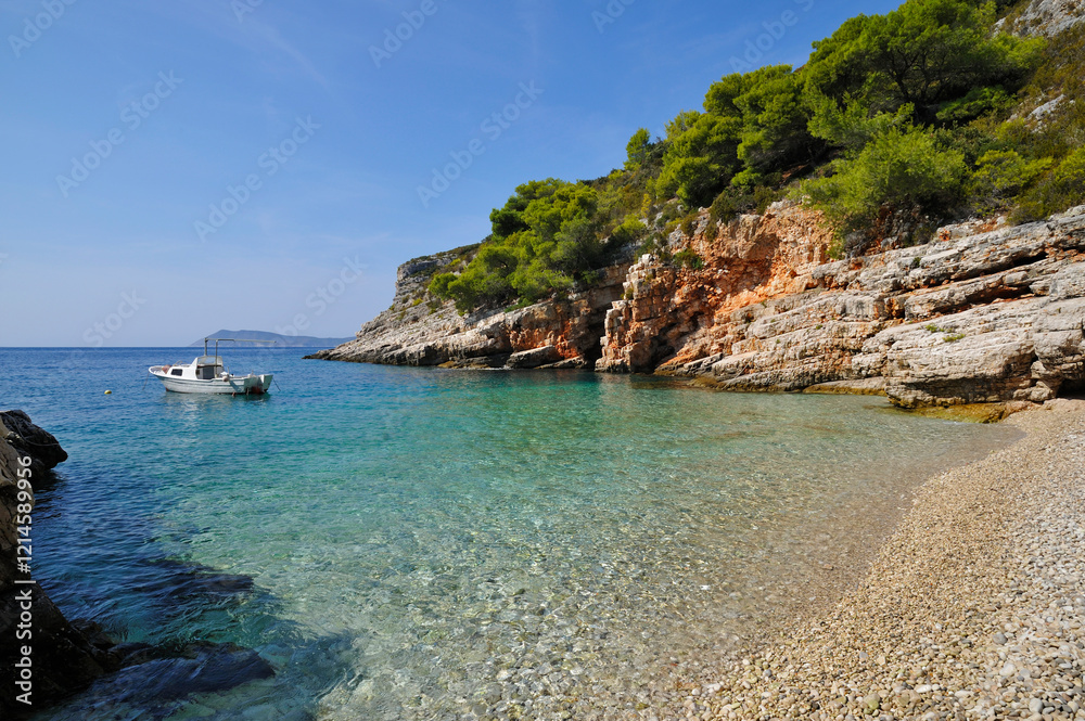 Naklejka premium Croazia - Isola di Vis: Baia di Pritiscina