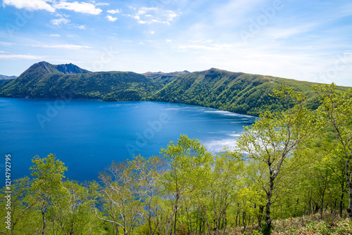 Obraz na płótnie 展望台から摩周湖を臨む景色、北海道、日本、5月