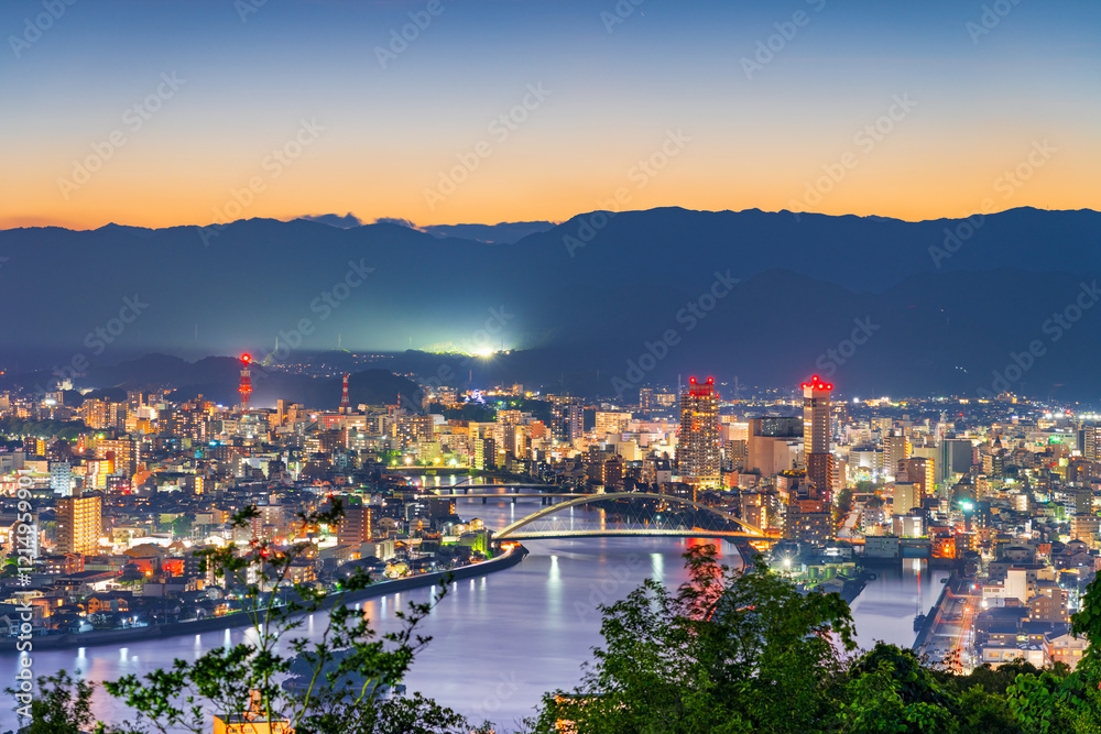 Fototapeta premium Kochi, Shikoku, Japan Skyline at Dusk