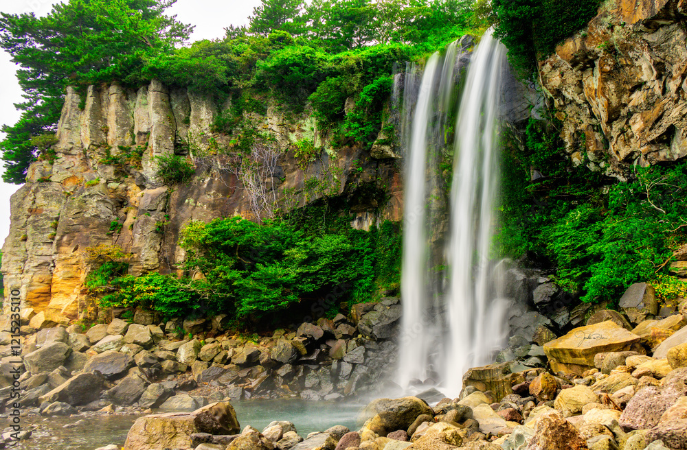 Fototapeta premium Asian Waterfall