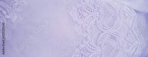Foto Zarte violette Spitze teilweise transparent als Vollbild und Hintergrundbild mit