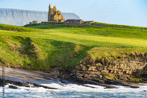 Canvas Print Famous Classiebawn Castle in picturesque landscape of Mullaghmore Head