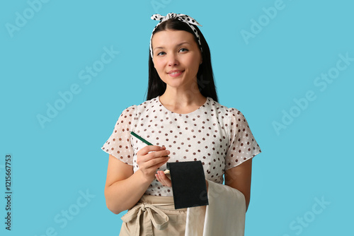 Beautiful young waitress wi...