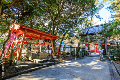 冬の八幡奈多宮　大分県杵築市　HachimanNada Shrine in winter. Ooita Pref, Kitsuki City. photo