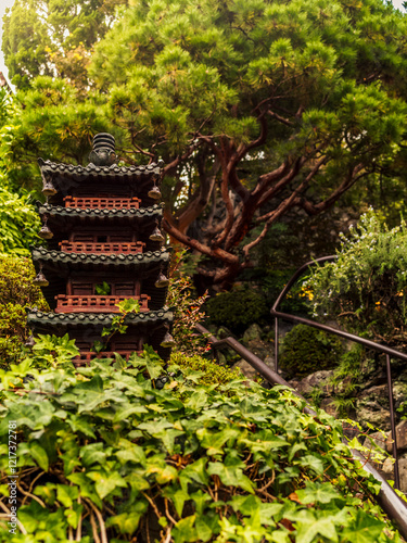 Details of the wooden old houses and narrow lanes in Higashiyama in Kyoto on a quiet day