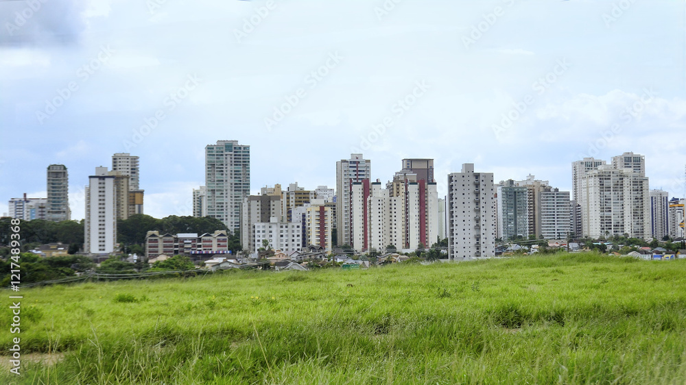 Fototapeta premium View of residential and commercial buildings in the Jardim Aquárius neighborhood