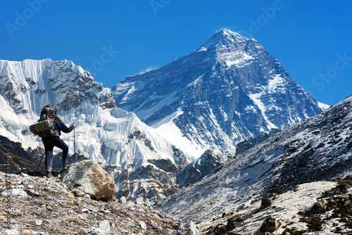 Mount Everest seen from from Gokyo valley with tourist