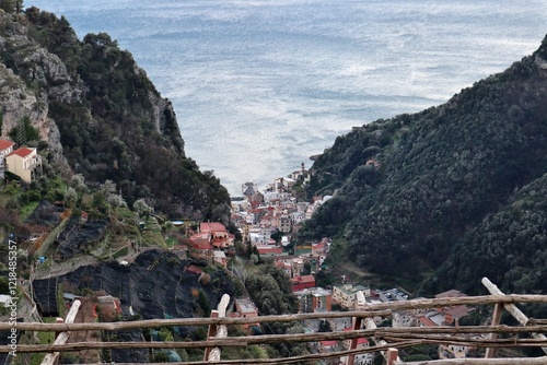 Obraz na płótnie Pontone - Scorcio di Amalfi da Via Sant'Eustachio w salonie