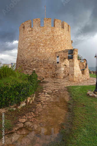 Vega Baja del Segura - Torrevieja - La torre del moro al atardecer.