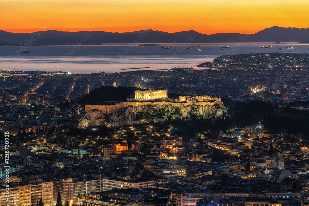 Fototapeta premium Sunset View over Athens and Acropolis