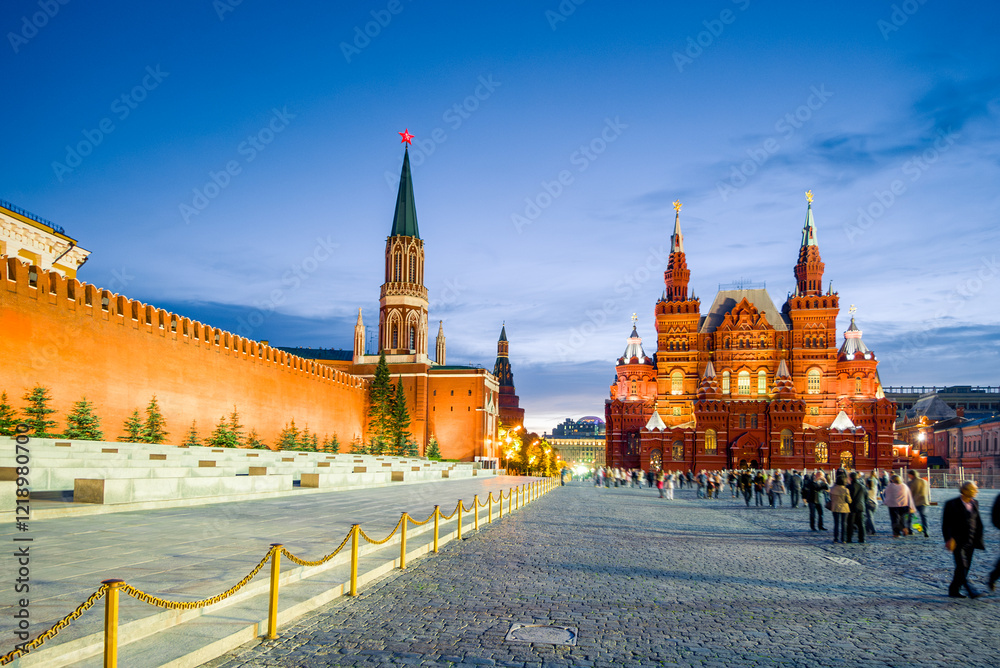 Obraz premium Nikolskaya Tower of the Moscow Kremlin Historical Museum on Red Square. Russia
