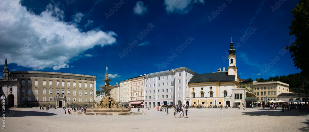 Fototapeta premium Österreich, Salzburg, Mozartplatz