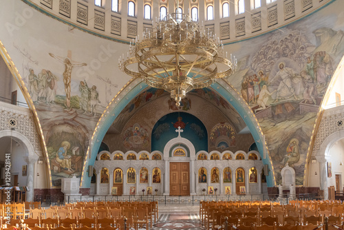 Interno della Cattedrale della Resurrezione di Cristo. Tirana - Albania