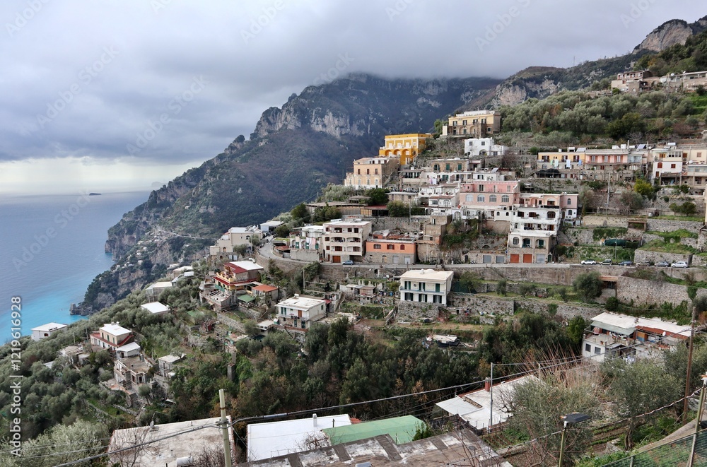 Montepertuso - Scorcio dal borgo