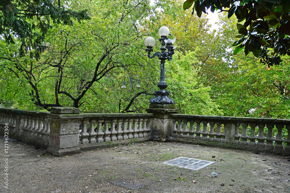 Fototapeta premium Balustrade in the park