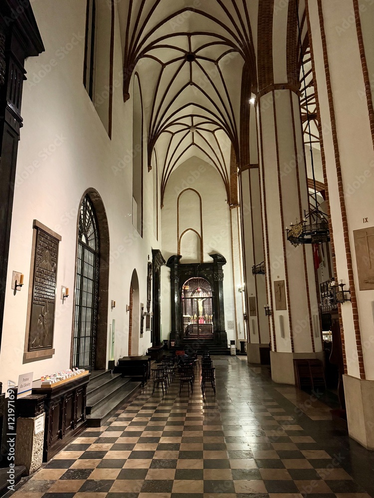 Fototapeta premium view of the interior of a church in Warsaw 
