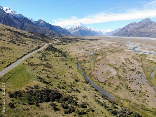 ニュージーランドの世界遺産「マウント・クック山」の空撮