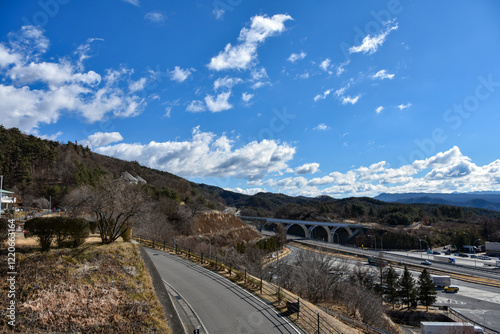 佐久平サービスエリアから眺める高速道路と佐久市の風景 photo