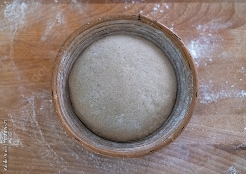 Roggenmischbrot Teig im Gärkörbchen