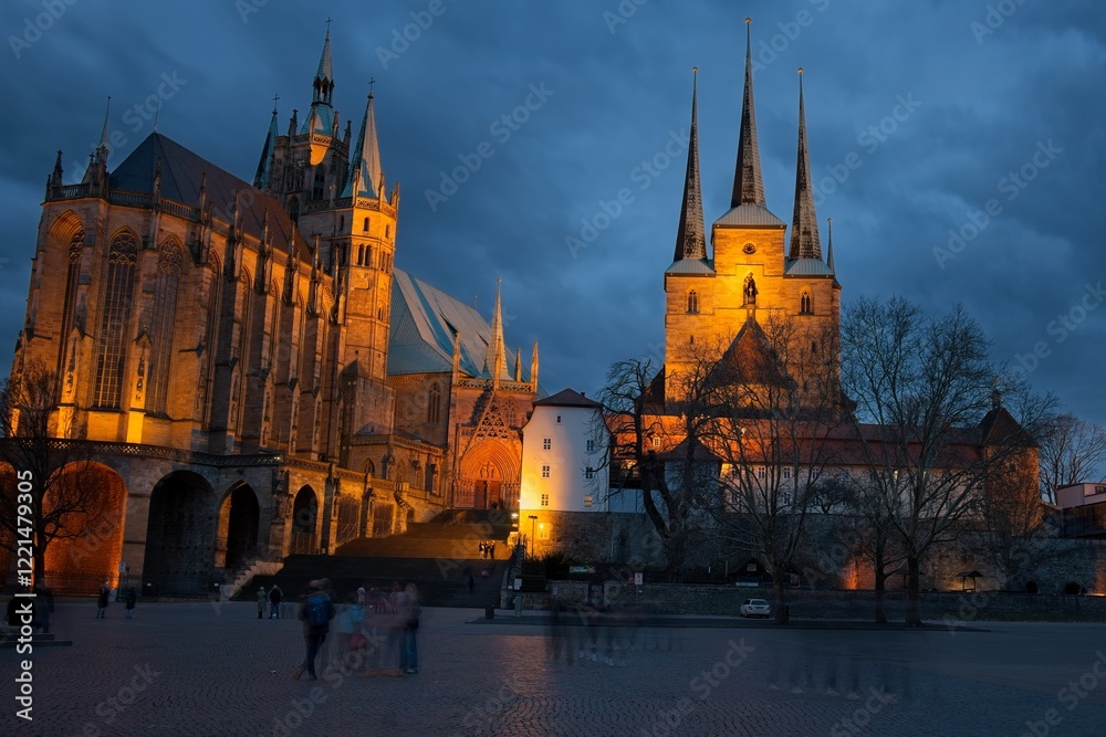 Fototapeta premium Cathedral and church Severi in Erfurt in the blue hour after sunset