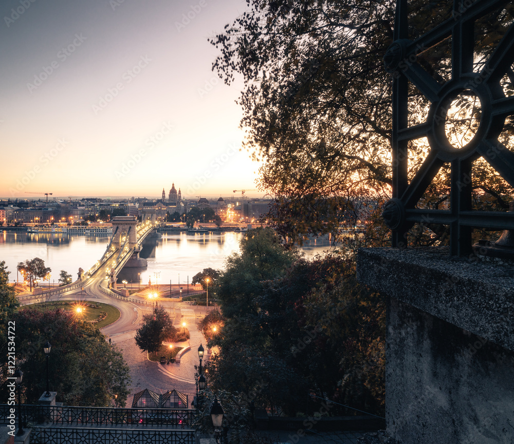 View on Budapest and the famous Chain Bridge in the morning in autumn