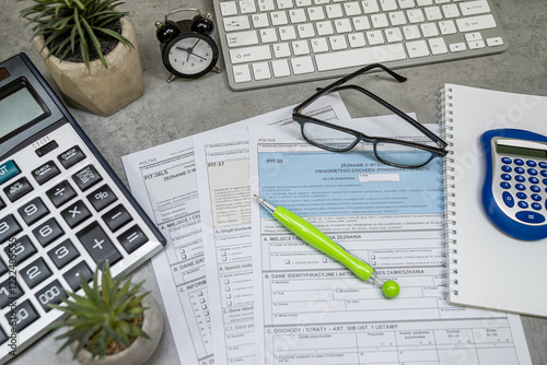 Income tax settlement Polish tax forms PIT-38 PIT 37 declaration of income