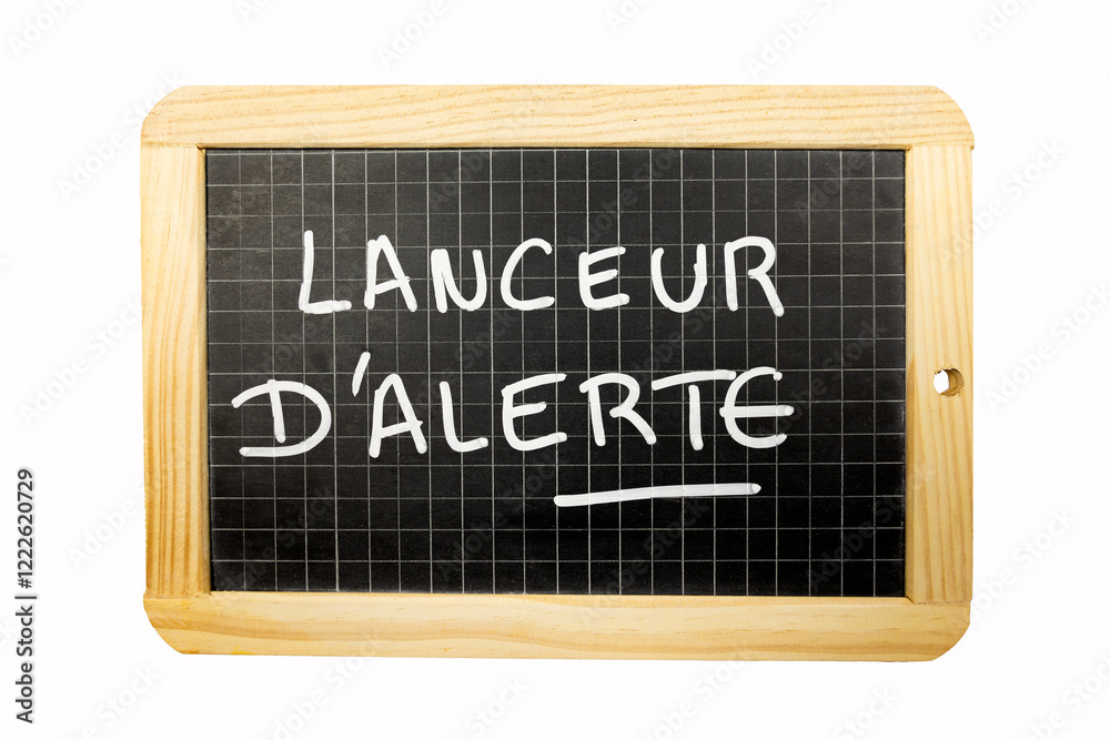 les mors lanceur d'alerte écrit en français sur une ardoise les mors lanceur d'alerte écrit en français sur une ardoise